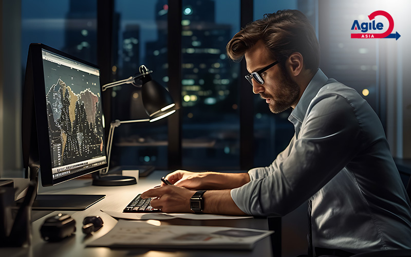 Data analyst focused on visual map analytics in a city office.